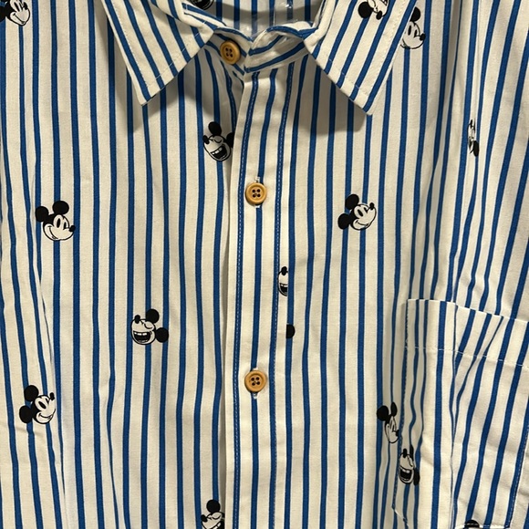 Disney short sleeve button up vacation shirt 3XL - Picture 4 of 5